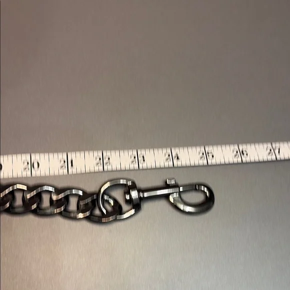 THINK ROYLN Tan and Black Quilted Crossbody Bag - Picture 10 of 13